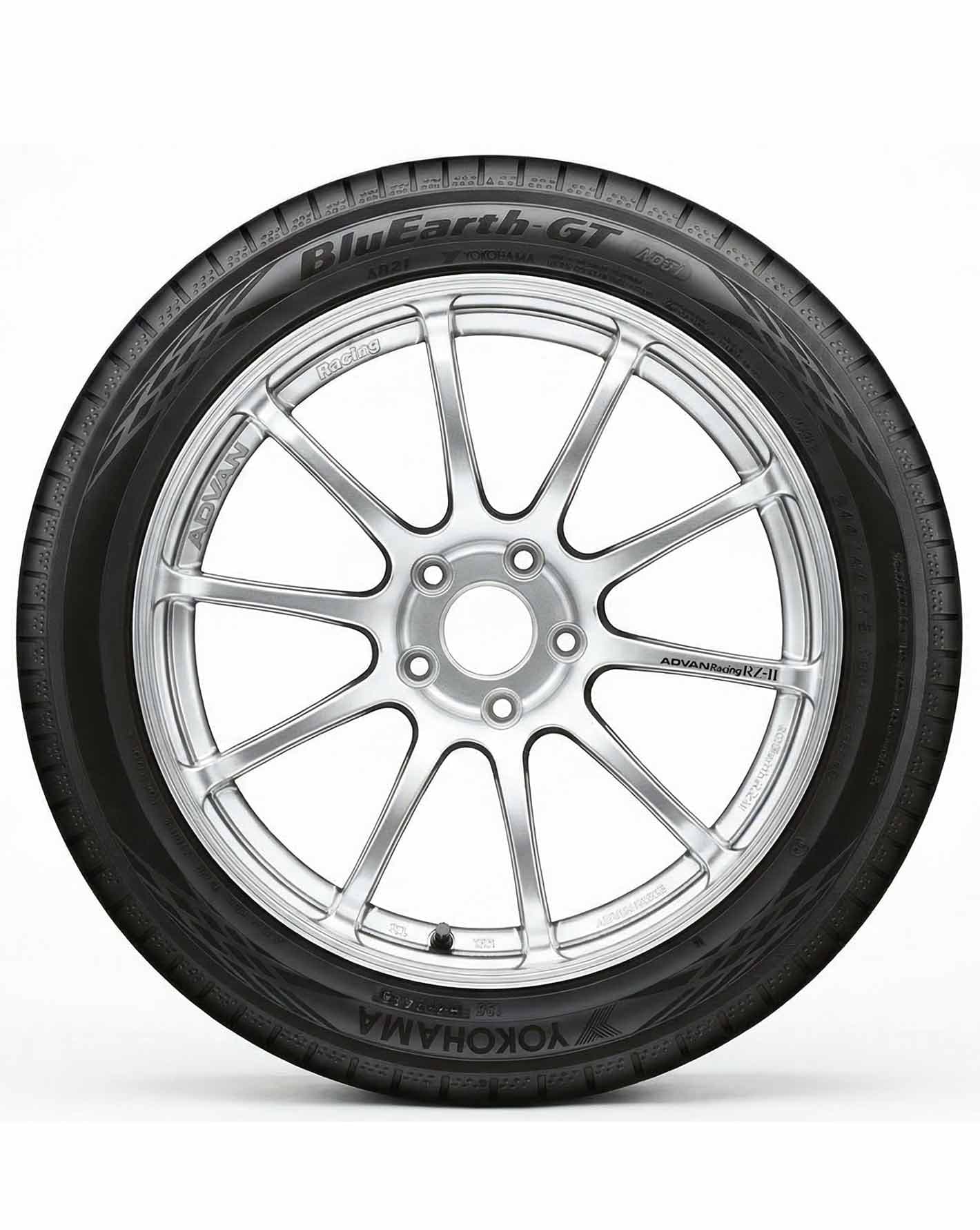 Yokohama BluEarth AE51 225/55 R17